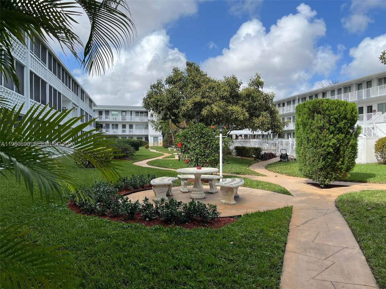https://bt-photos.global.ssl.fastly.net/miami/1280_boomver_1_A11980690-2.jpg