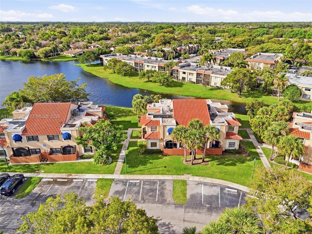 https://bt-photos.global.ssl.fastly.net/miami/1280_boomver_1_A11980716-2.jpg