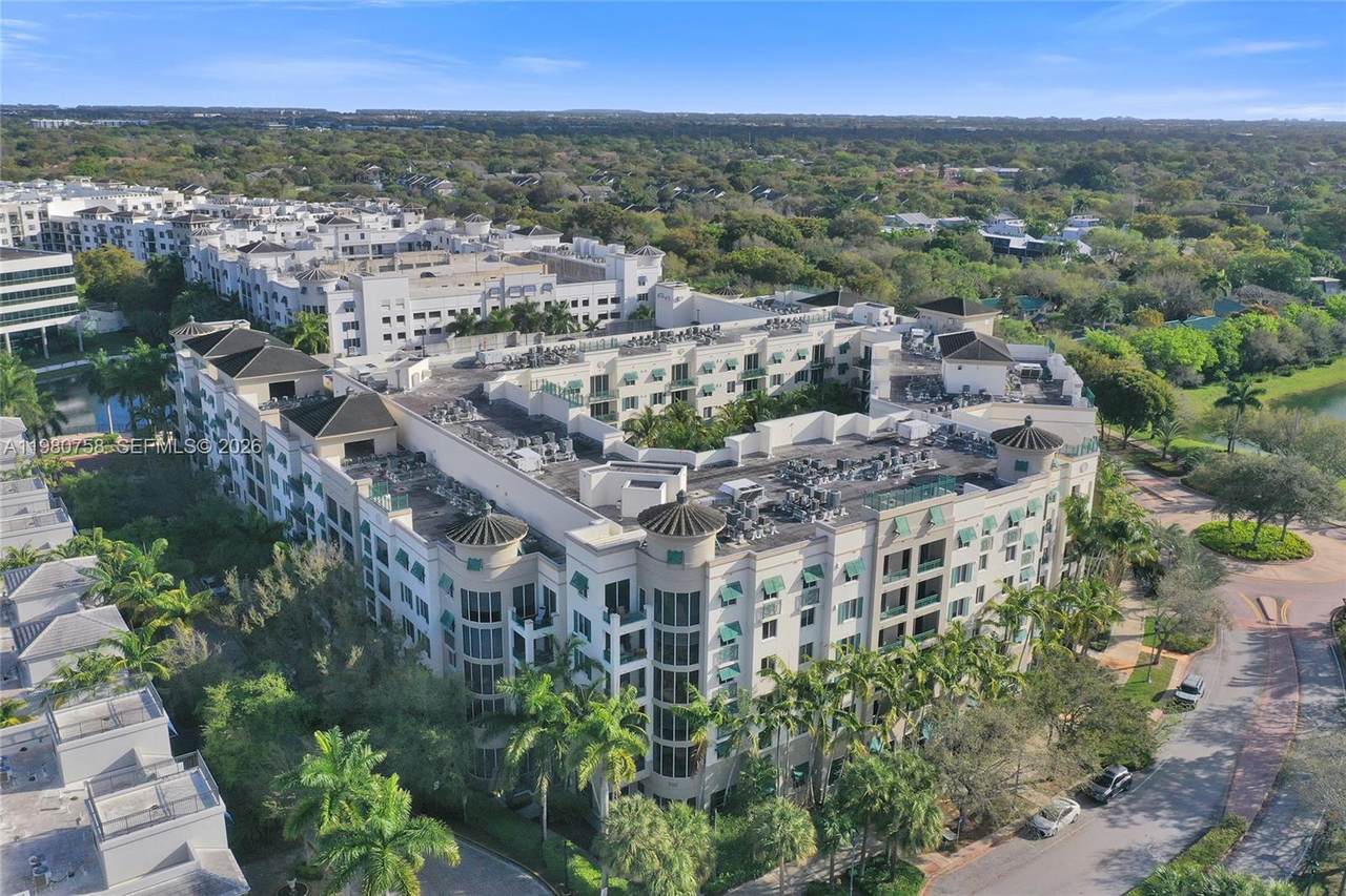 https://bt-photos.global.ssl.fastly.net/miami/1280_boomver_1_A11980758-2.jpg