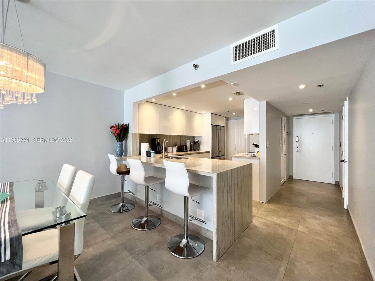 1717 Bayshore Dr - Photo 1