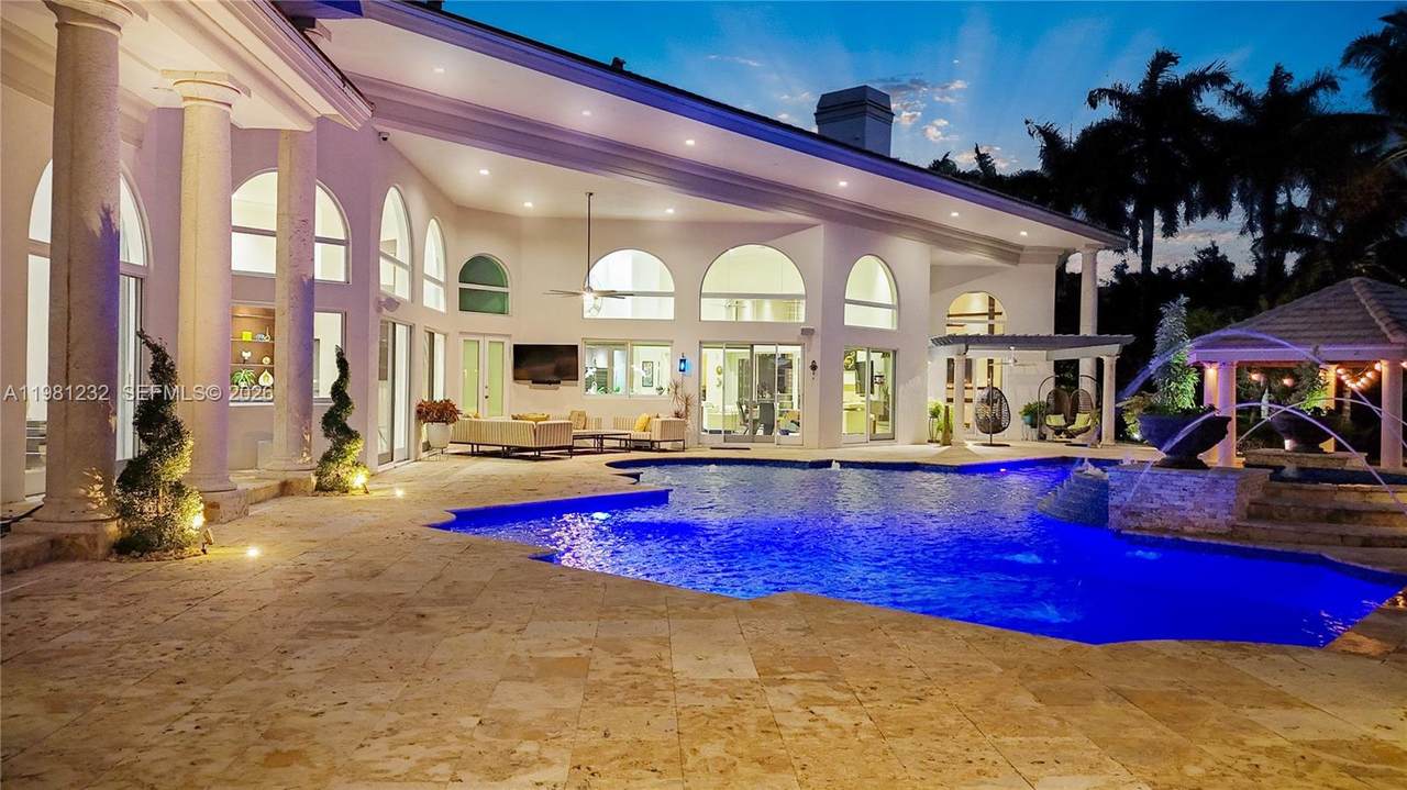 https://bt-photos.global.ssl.fastly.net/miami/1280_boomver_1_A11981232-2.jpg
