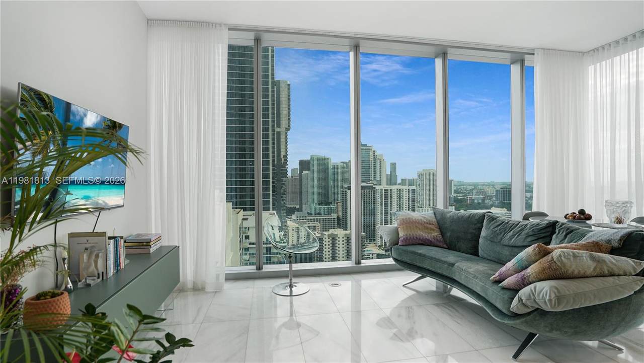 https://bt-photos.global.ssl.fastly.net/miami/1280_boomver_1_A11981813-2.jpg