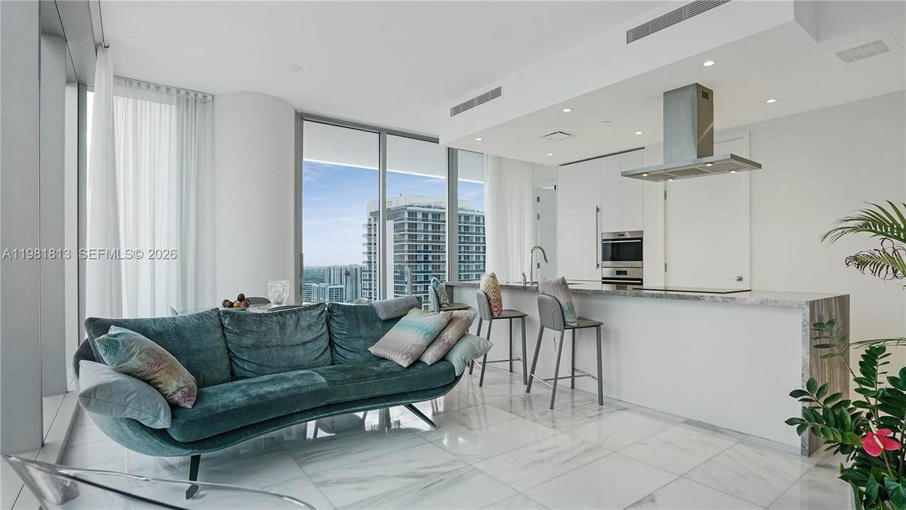 https://bt-photos.global.ssl.fastly.net/miami/1280_boomver_1_A11981813-2.jpg