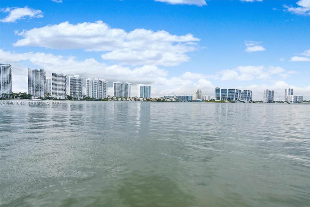 https://bt-photos.global.ssl.fastly.net/miami/1280_boomver_1_A11981884-2.jpg