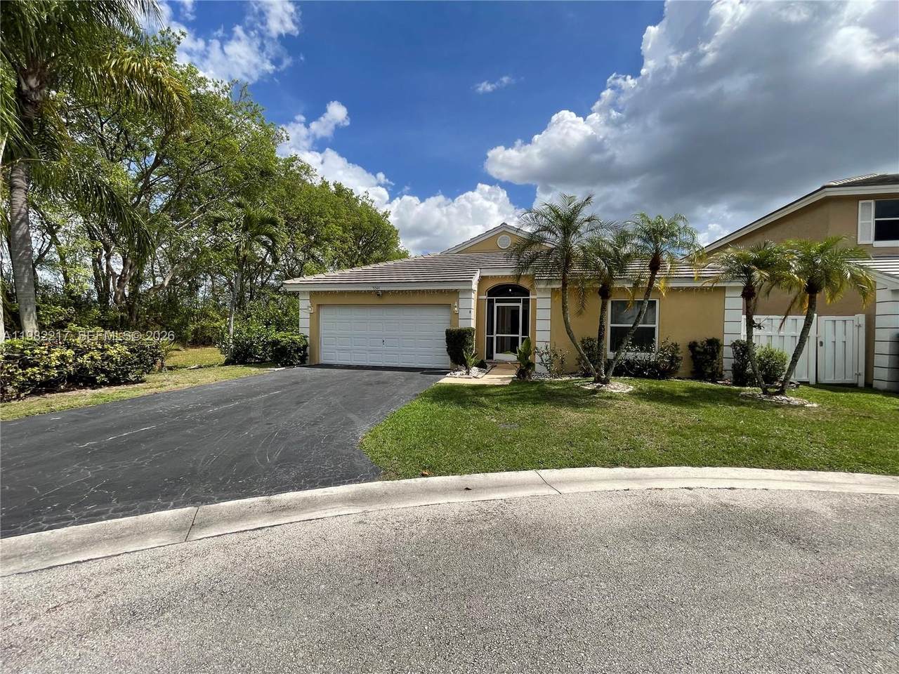 https://bt-photos.global.ssl.fastly.net/miami/1280_boomver_1_A11982217-2.jpg