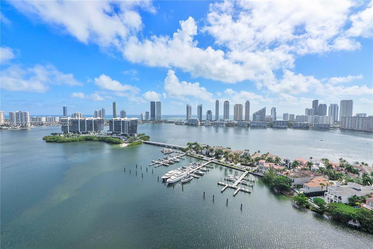 7000 Island Blvd - Photo 1