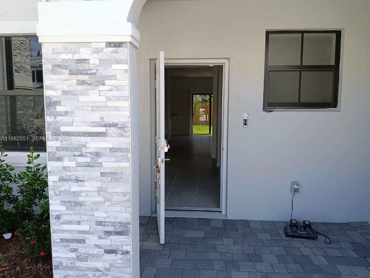 https://bt-photos.global.ssl.fastly.net/miami/1280_boomver_1_A11982551-2.jpg