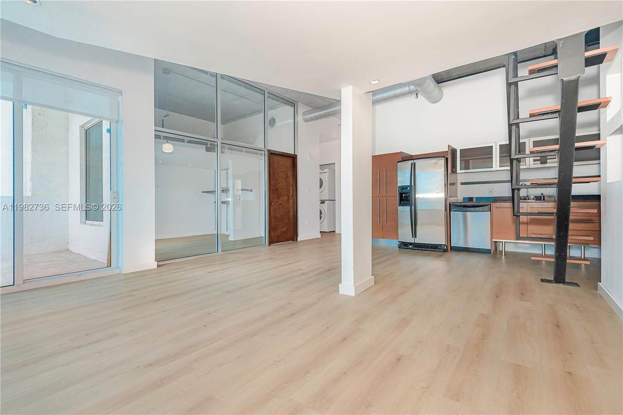 10 South River Dr - Photo 1