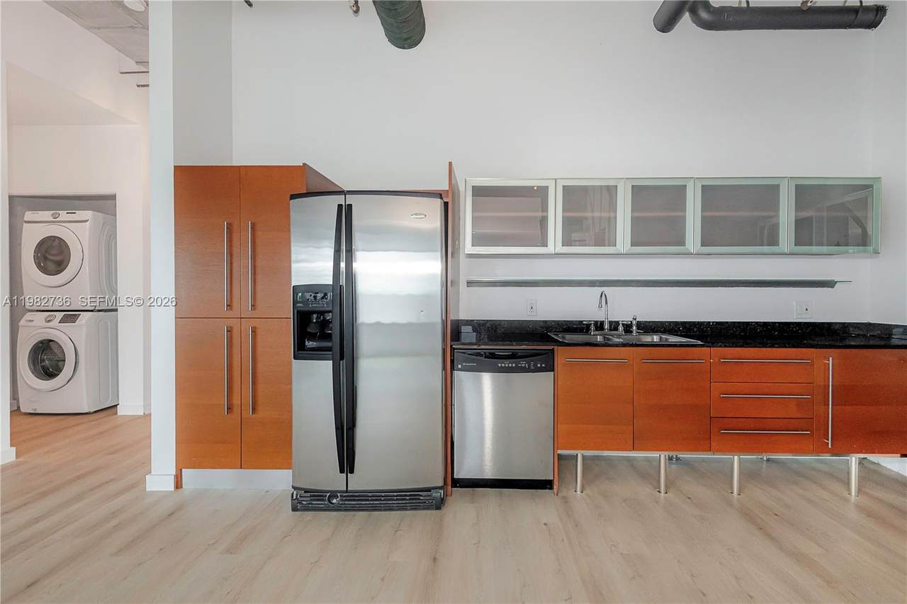 https://bt-photos.global.ssl.fastly.net/miami/1280_boomver_1_A11982736-2.jpg