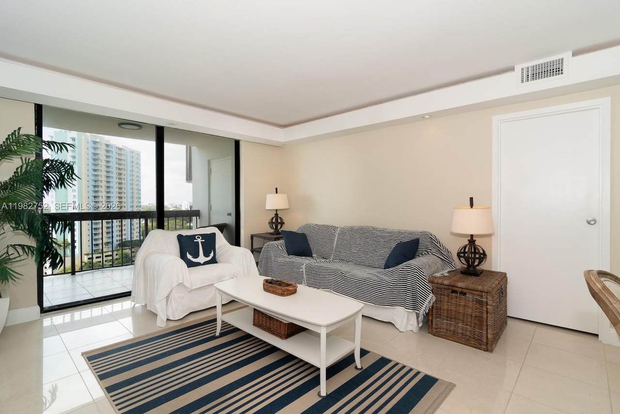 https://bt-photos.global.ssl.fastly.net/miami/1280_boomver_1_A11982752-2.jpg