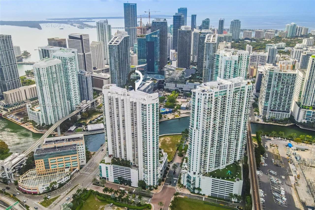 350 Miami Ave - Photo 1