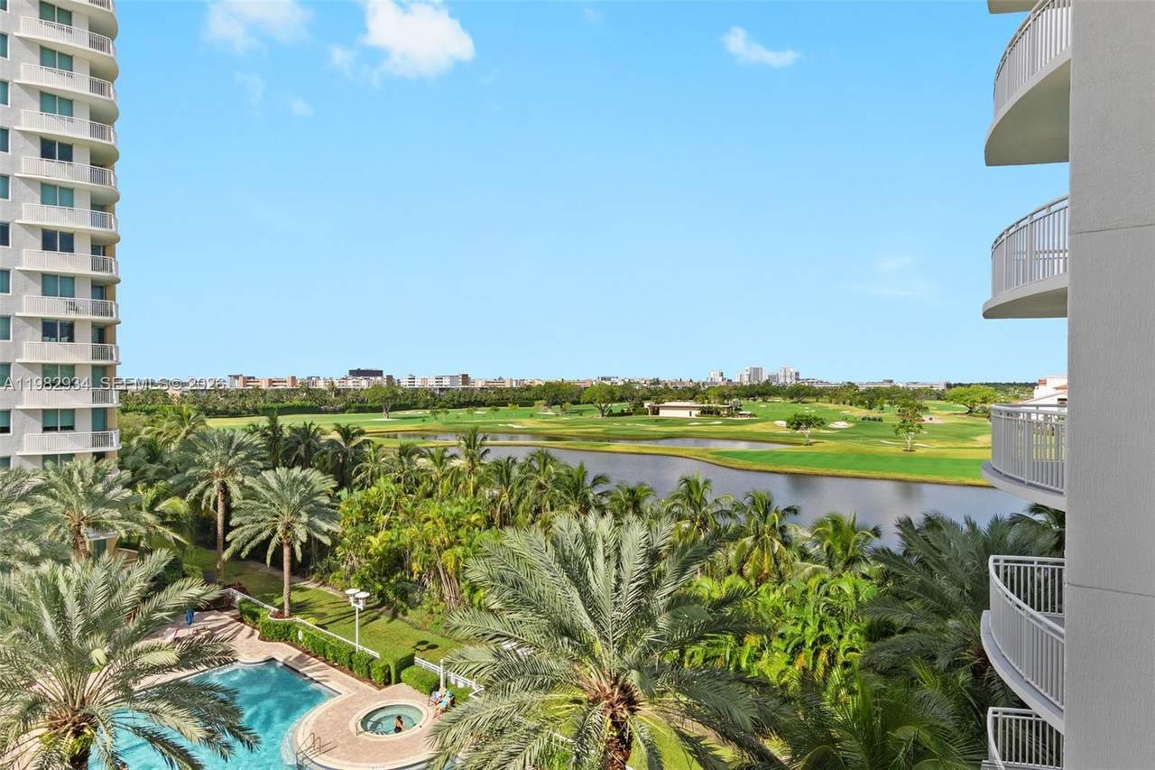 https://bt-photos.global.ssl.fastly.net/miami/1280_boomver_1_A11982934-2.jpg