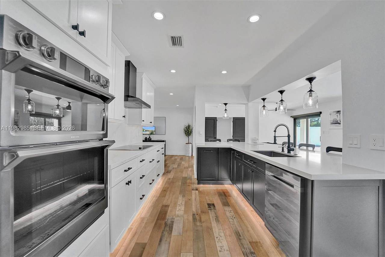 https://bt-photos.global.ssl.fastly.net/miami/1280_boomver_1_A11982985-2.jpg