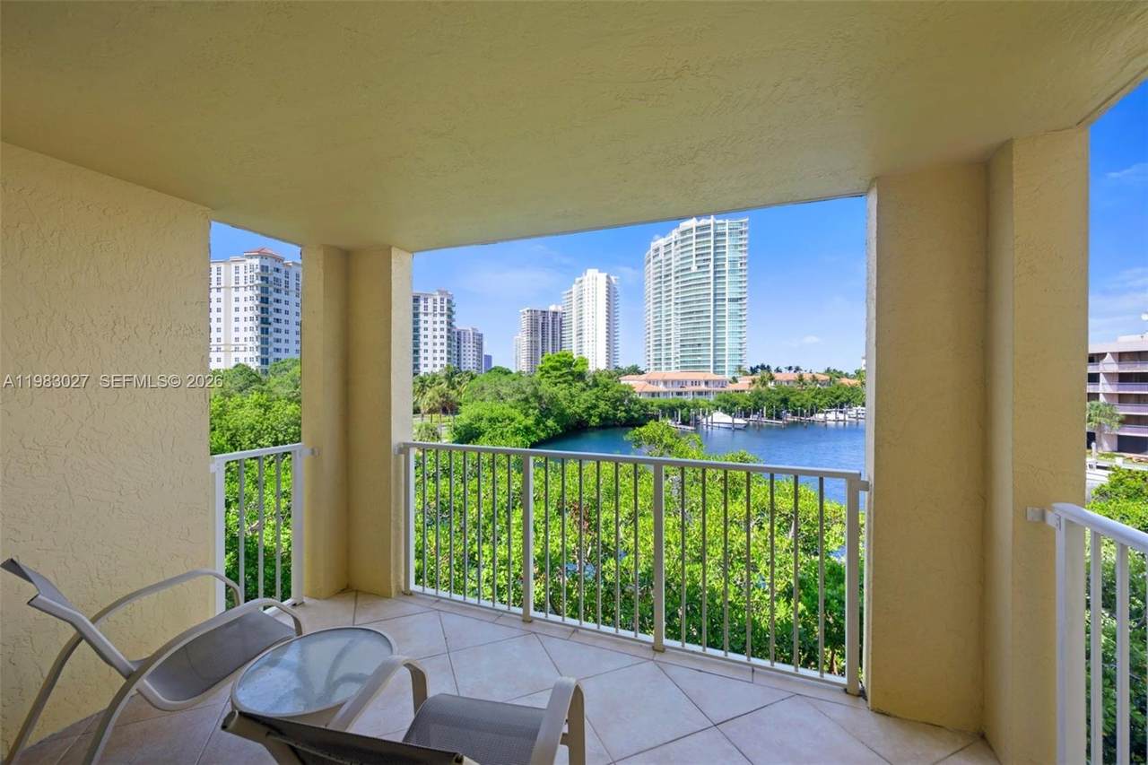 https://bt-photos.global.ssl.fastly.net/miami/1280_boomver_1_A11983027-2.jpg