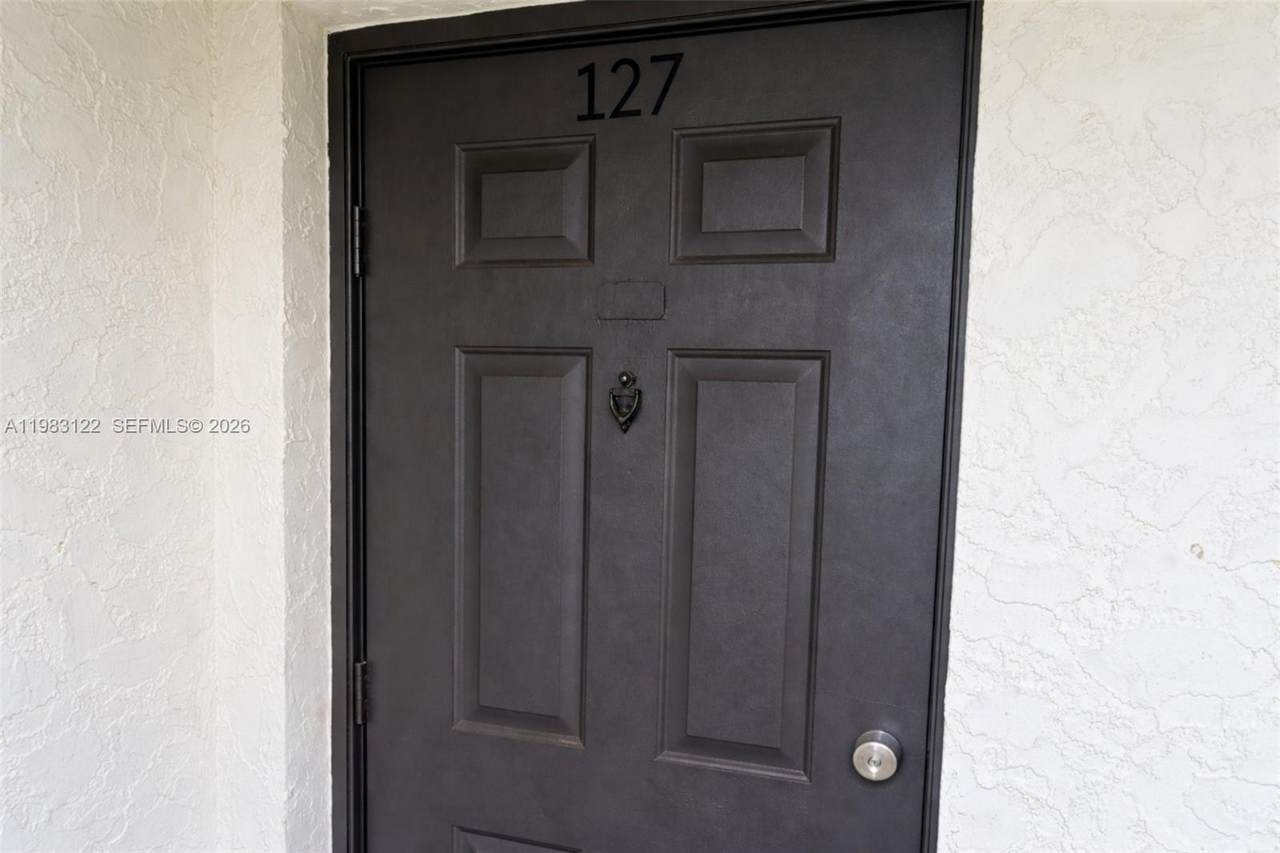 https://bt-photos.global.ssl.fastly.net/miami/1280_boomver_1_A11983122-2.jpg