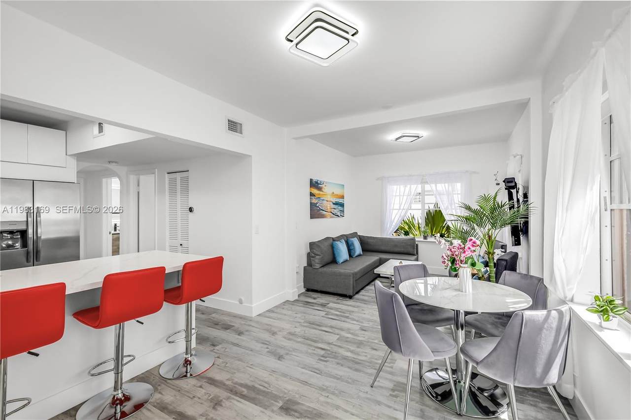 750 Pennsylvania Ave - Photo 1