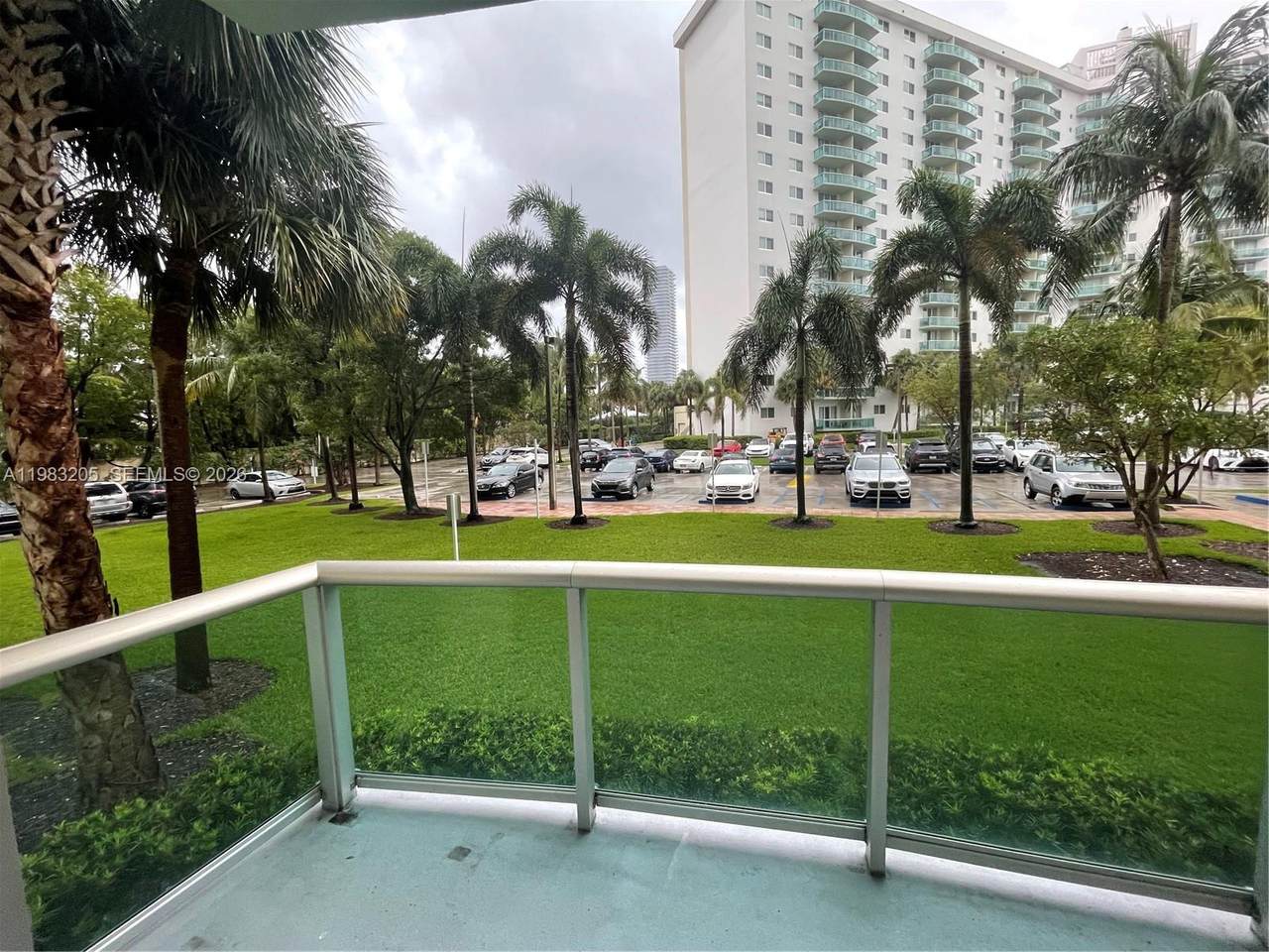 https://bt-photos.global.ssl.fastly.net/miami/1280_boomver_1_A11983205-2.jpg
