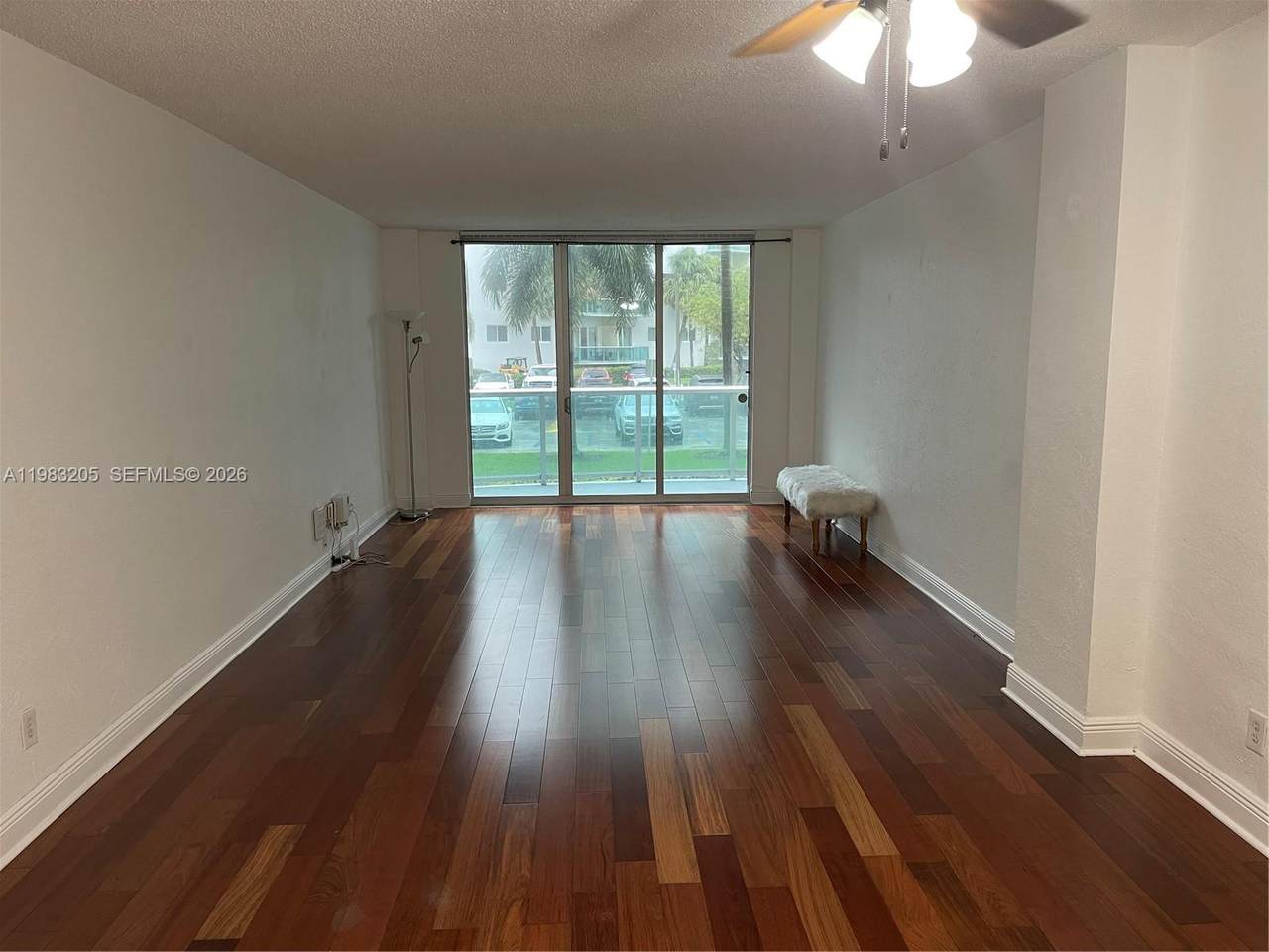https://bt-photos.global.ssl.fastly.net/miami/1280_boomver_1_A11983205-2.jpg