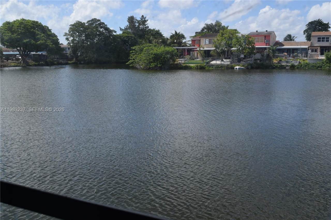 1335 68th St - Photo 1