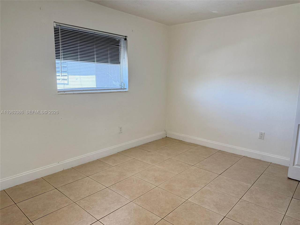 https://bt-photos.global.ssl.fastly.net/miami/1280_boomver_1_A11983386-2.jpg