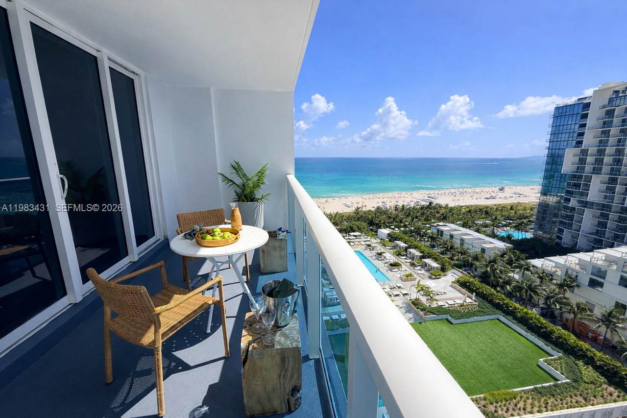 2301 Collins Ave - Photo 1