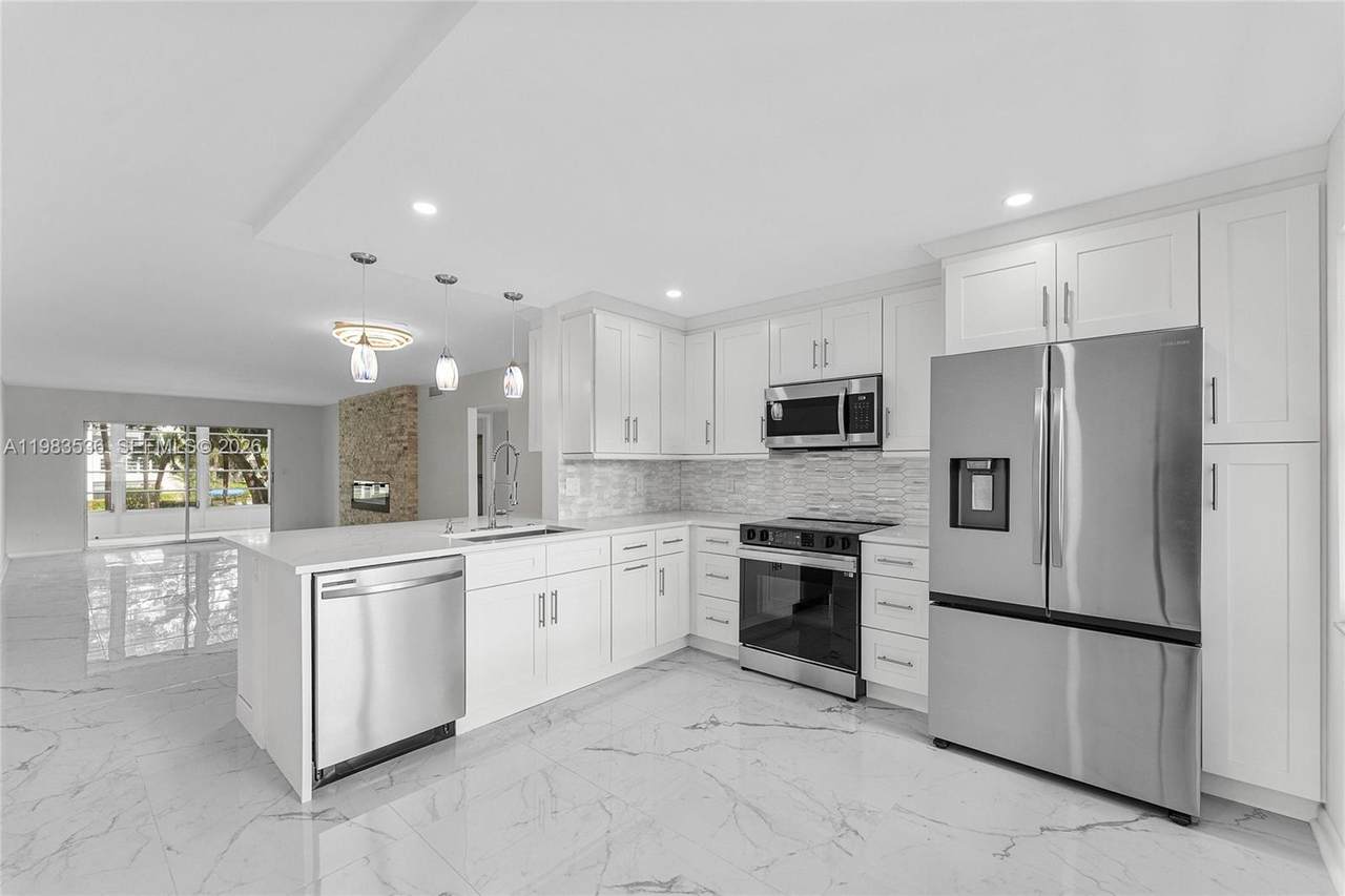2303 Lucaya Ln - Photo 1