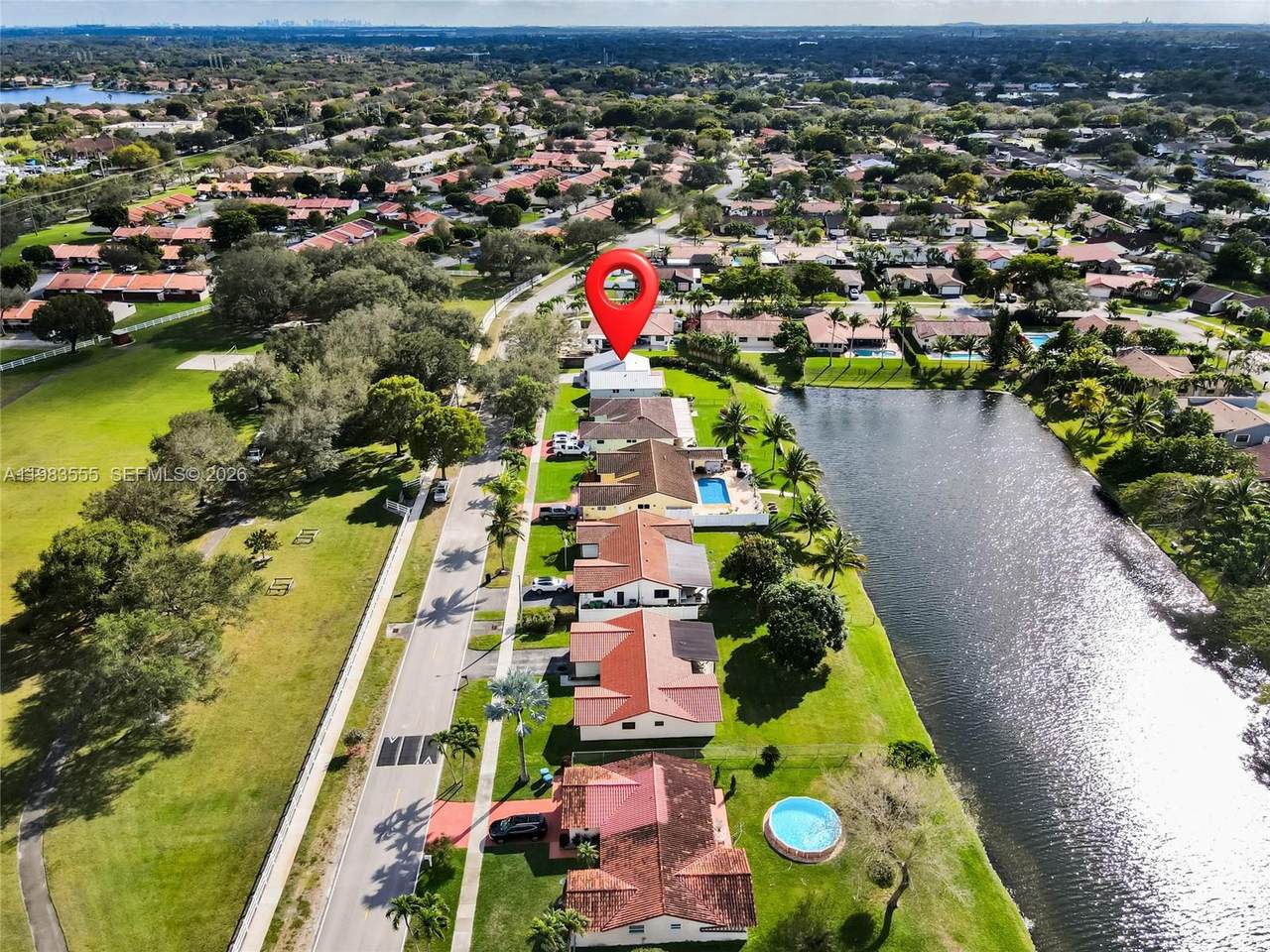 https://bt-photos.global.ssl.fastly.net/miami/1280_boomver_1_A11983555-2.jpg