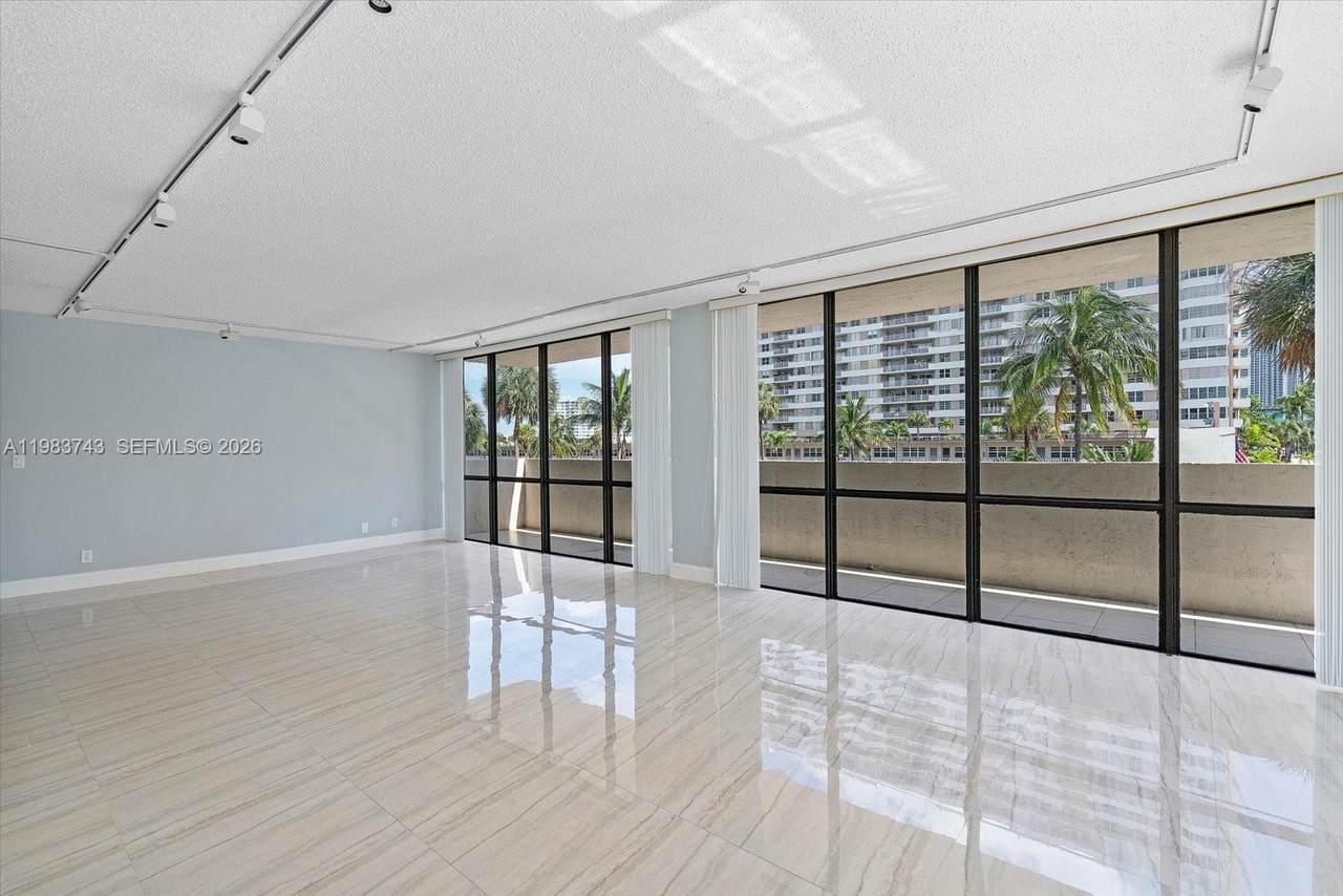 https://bt-photos.global.ssl.fastly.net/miami/1280_boomver_1_A11983743-2.jpg