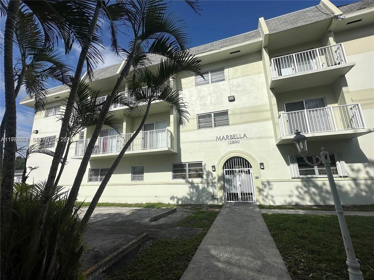 12890 8th Ave - Photo 1