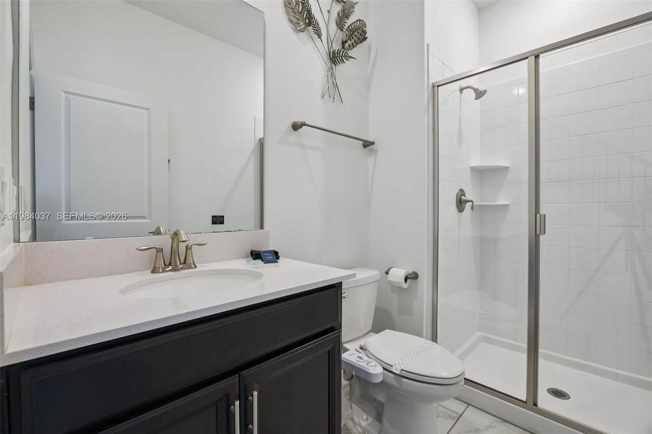 https://bt-photos.global.ssl.fastly.net/miami/1280_boomver_1_A11984037-2.jpg