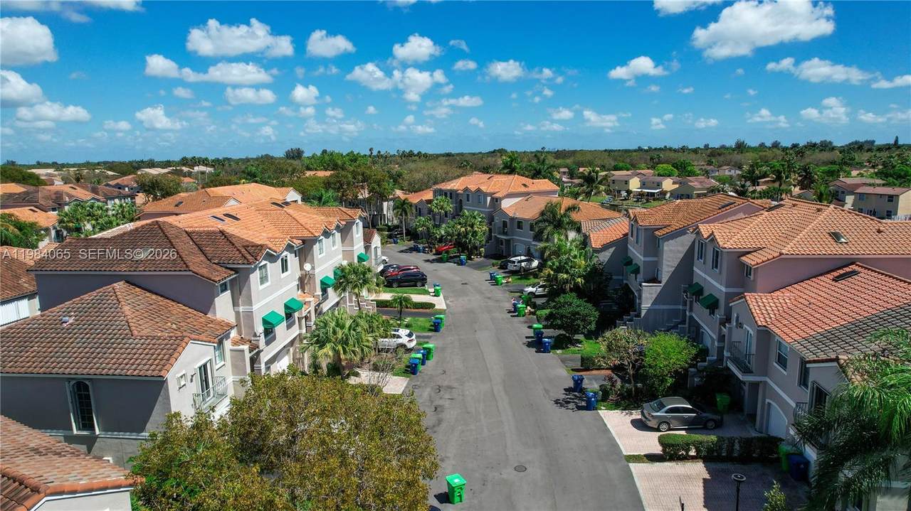 https://bt-photos.global.ssl.fastly.net/miami/1280_boomver_1_A11984065-2.jpg