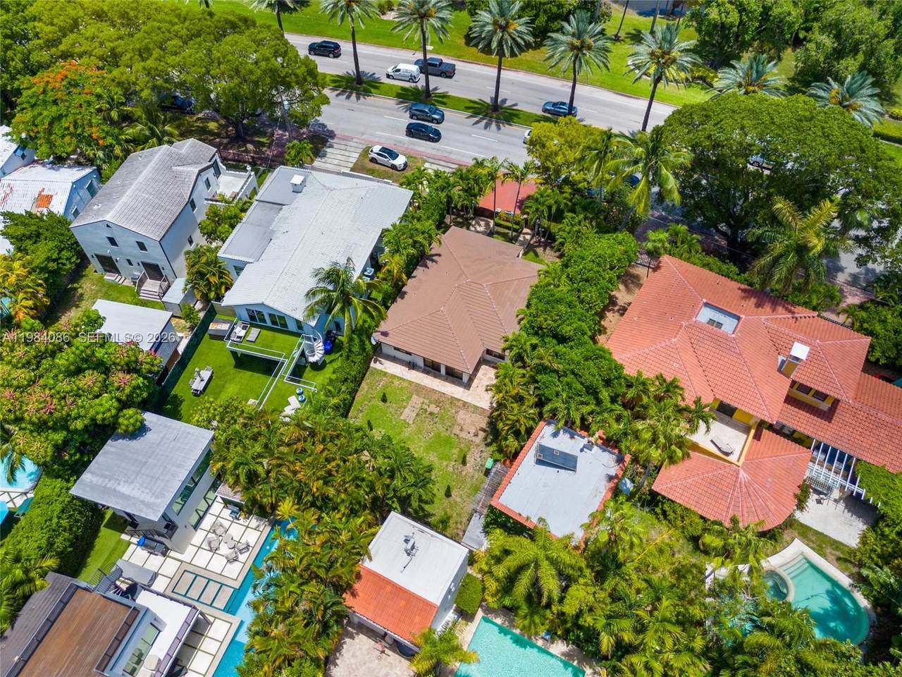 https://bt-photos.global.ssl.fastly.net/miami/1280_boomver_1_A11984086-2.jpg