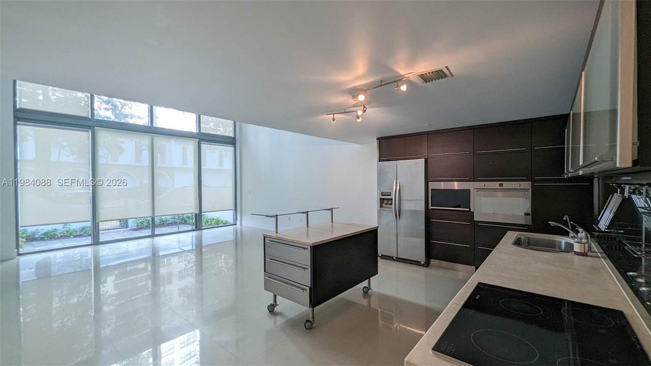 https://bt-photos.global.ssl.fastly.net/miami/1280_boomver_1_A11984088-2.jpg