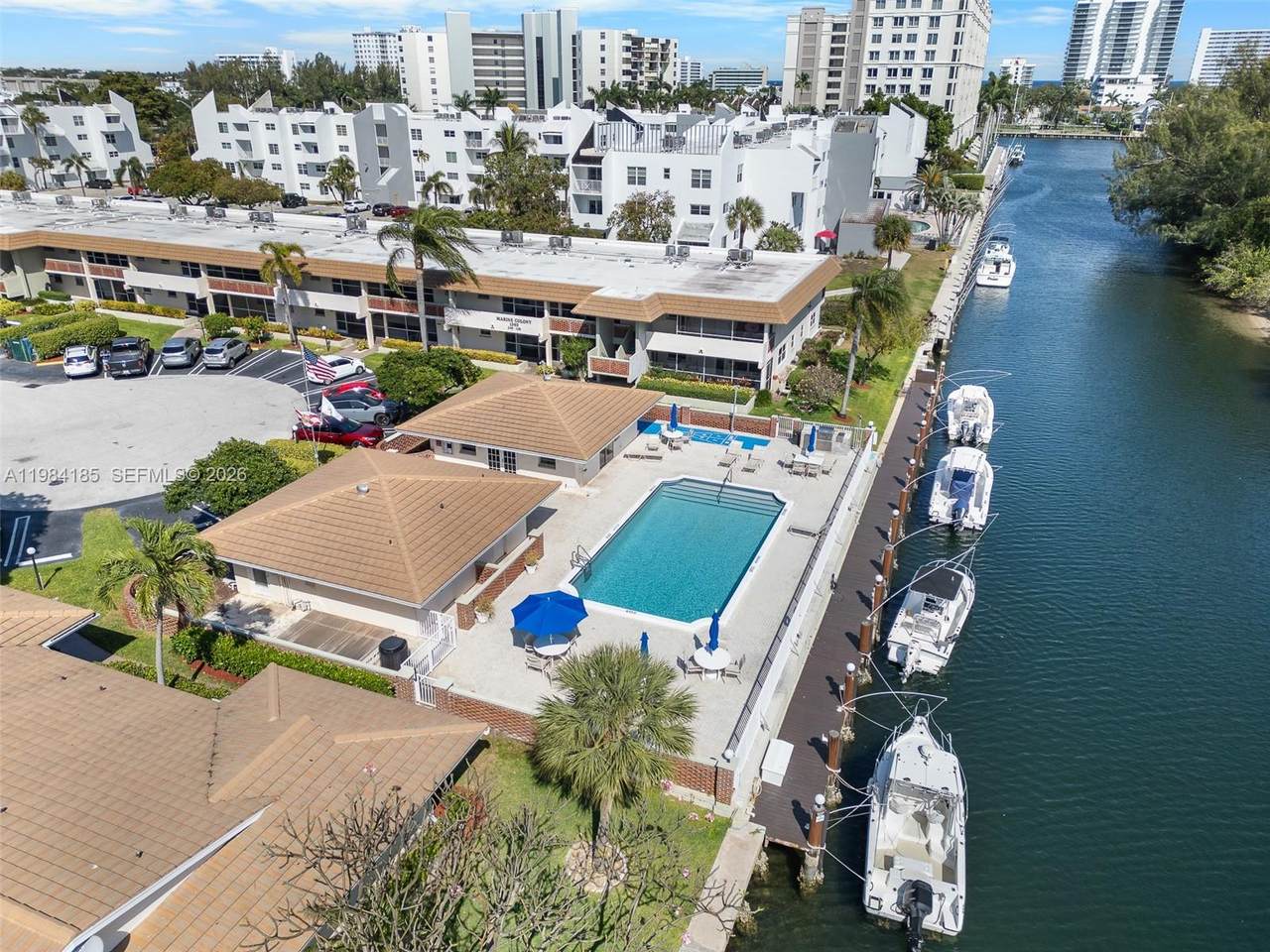https://bt-photos.global.ssl.fastly.net/miami/1280_boomver_1_A11984185-2.jpg