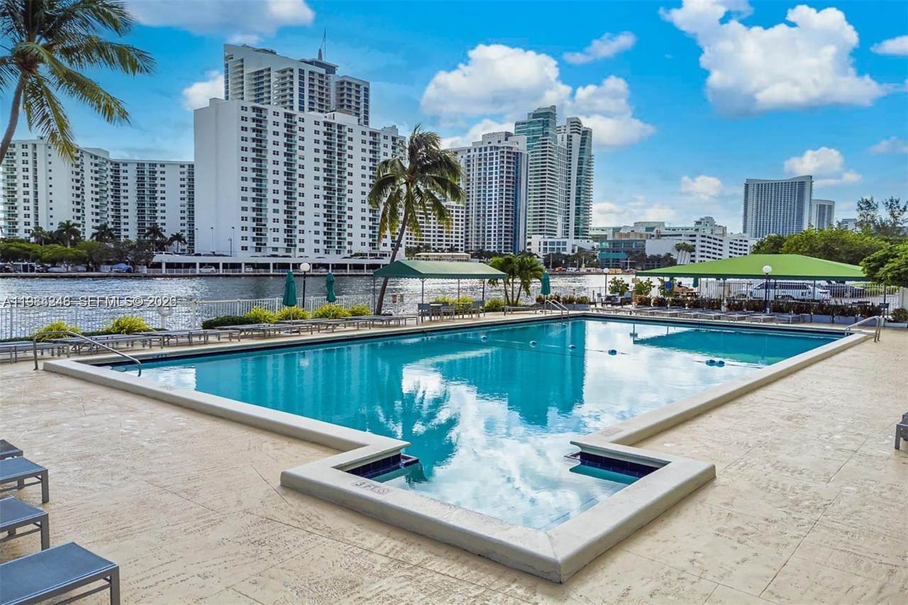 https://bt-photos.global.ssl.fastly.net/miami/orig_boomver_1_A11984246-2.jpg