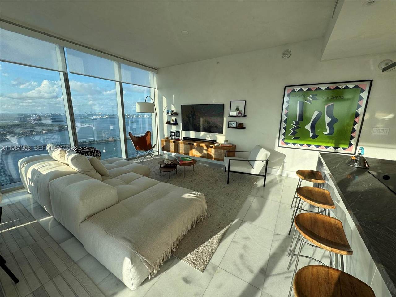 https://bt-photos.global.ssl.fastly.net/miami/1280_boomver_1_A11984308-2.jpg