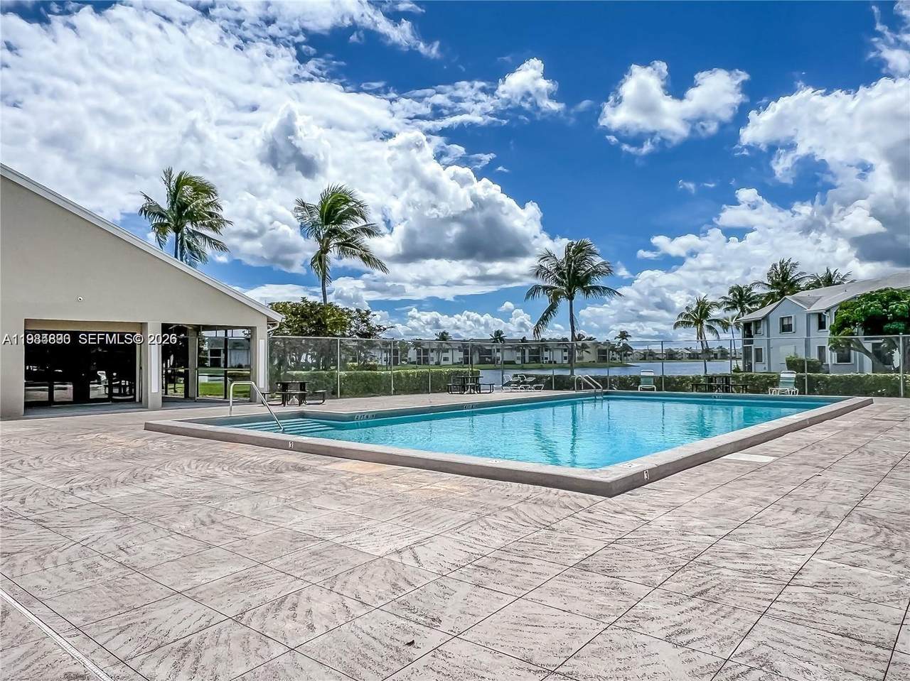 https://bt-photos.global.ssl.fastly.net/miami/1280_boomver_1_A11984890-2.jpg