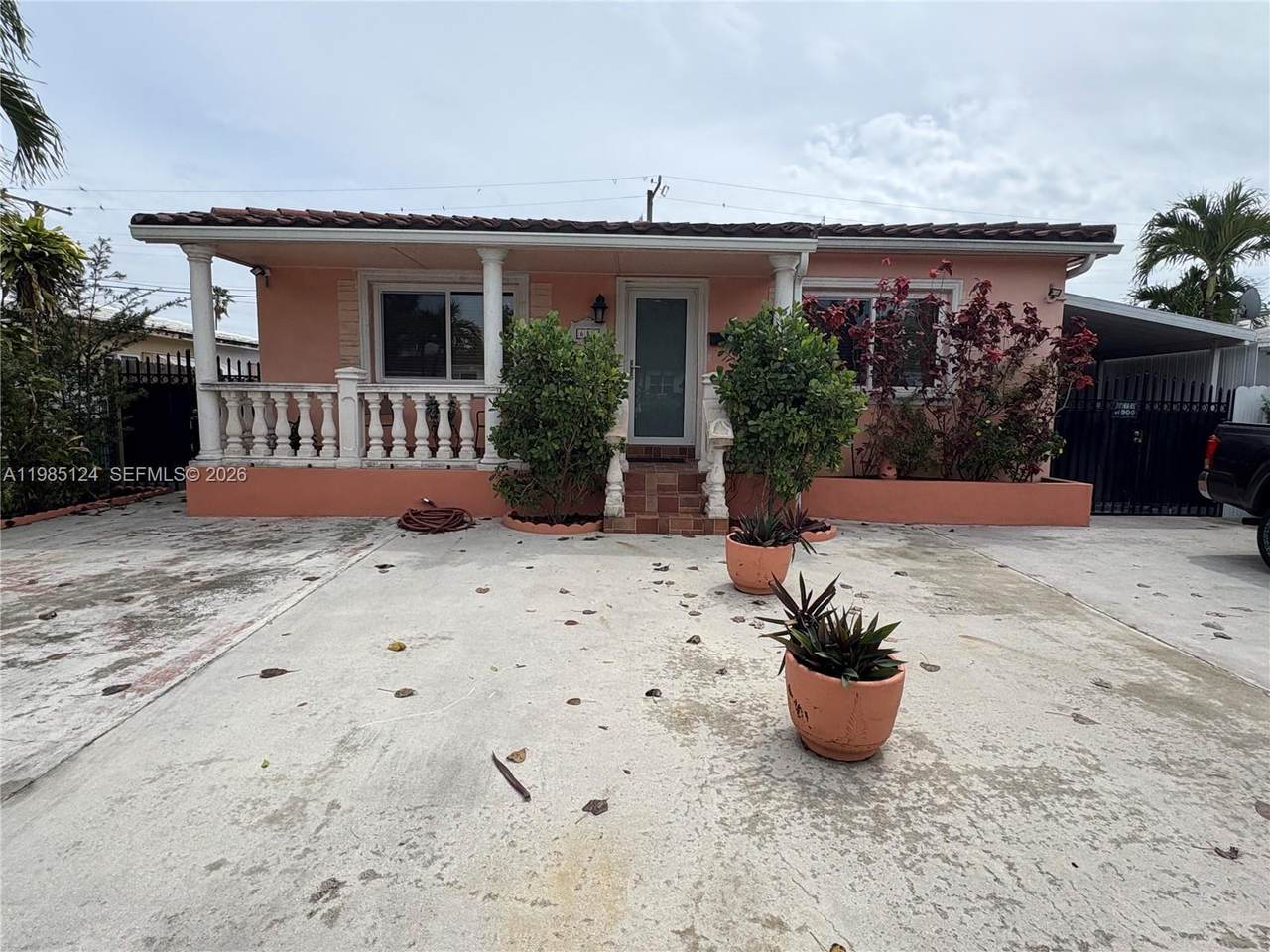 651 Tamiami Blvd - Photo 1