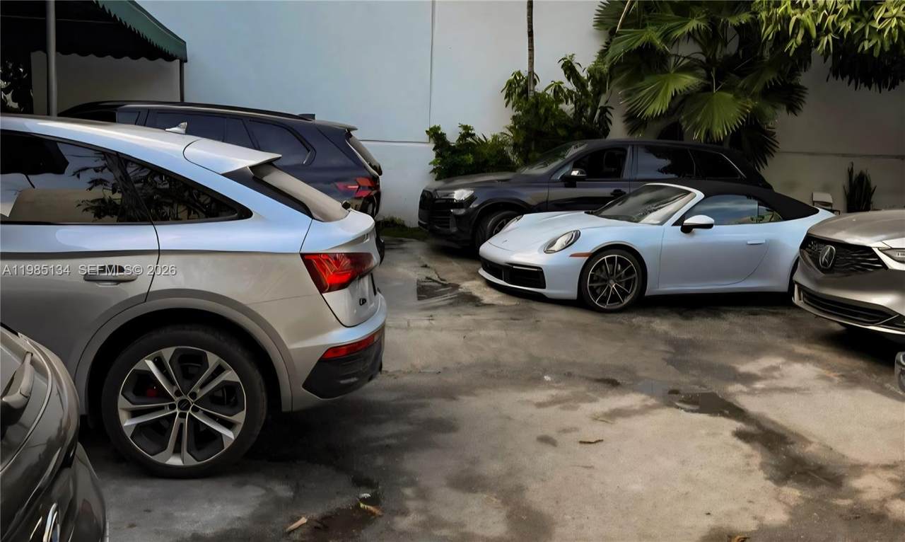 https://bt-photos.global.ssl.fastly.net/miami/1280_boomver_1_A11985134-2.jpg