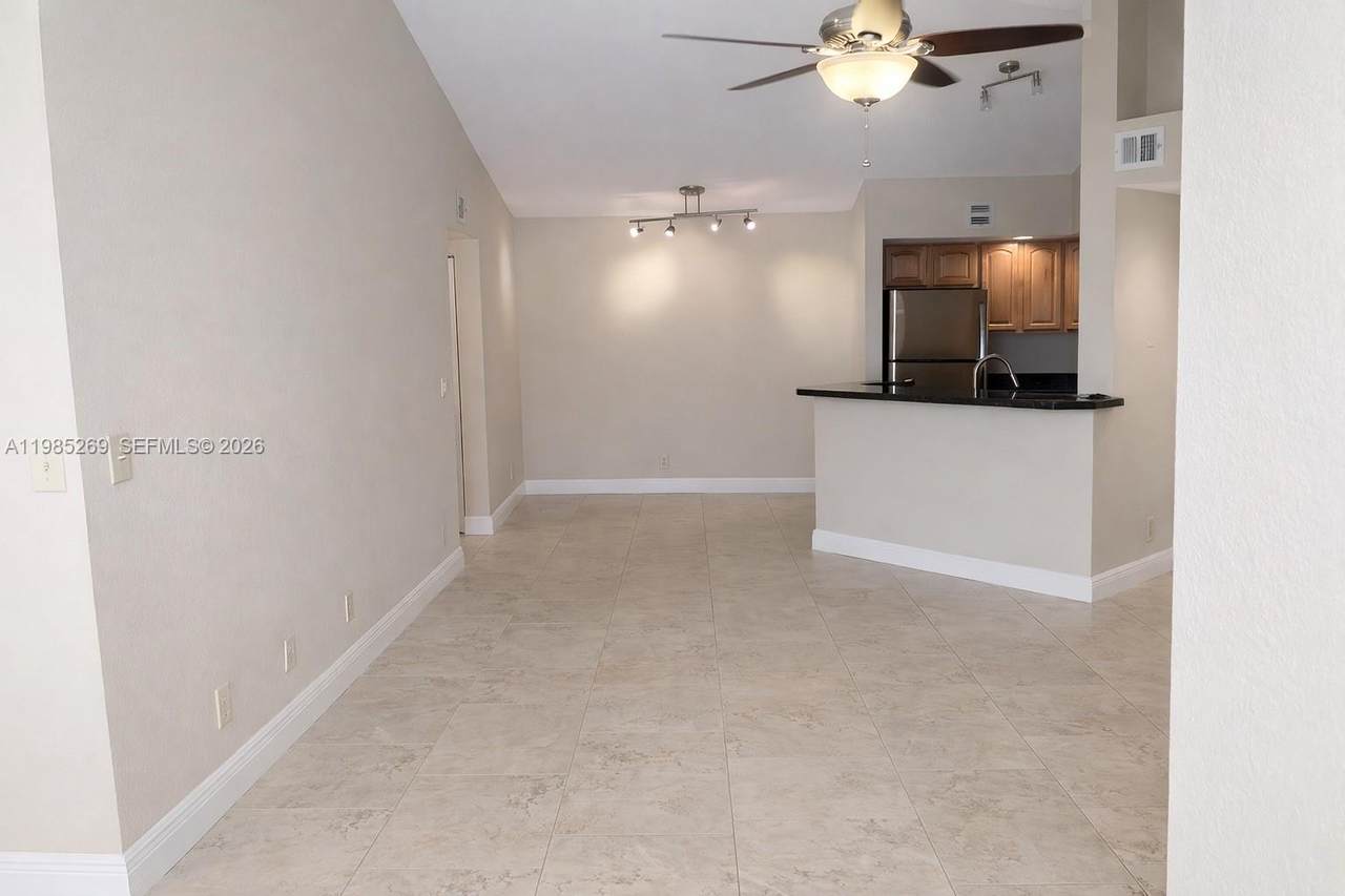 3410 Pinewalk Dr N - Photo 1