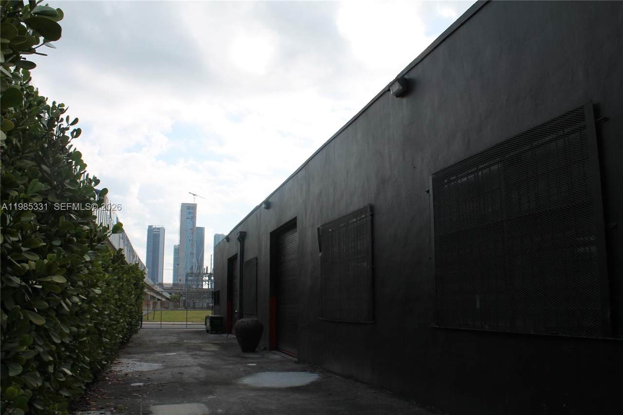 https://bt-photos.global.ssl.fastly.net/miami/1280_boomver_1_A11985331-2.jpg