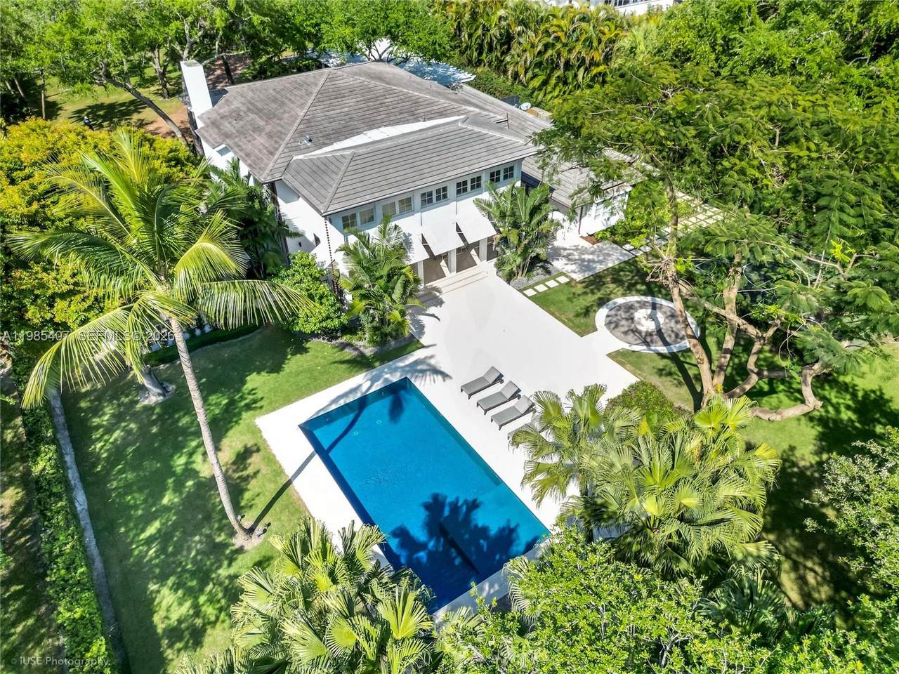 https://bt-photos.global.ssl.fastly.net/miami/1280_boomver_1_A11985407-2.jpg