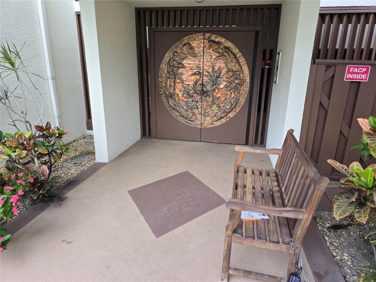 https://bt-photos.global.ssl.fastly.net/miami/1280_boomver_1_A11985504-2.jpg