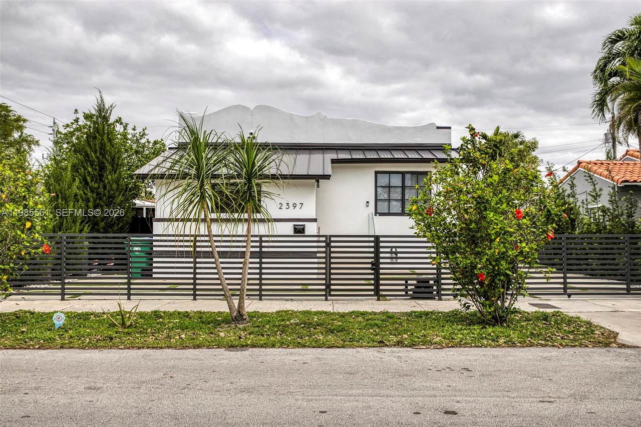 https://bt-photos.global.ssl.fastly.net/miami/1280_boomver_1_A11985561-2.jpg