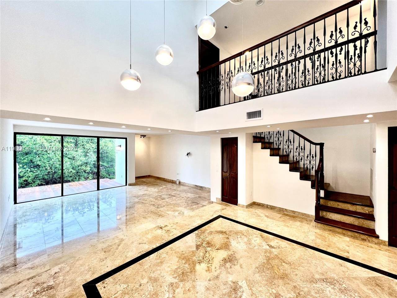 245 Poinciana Island Dr - Photo 1