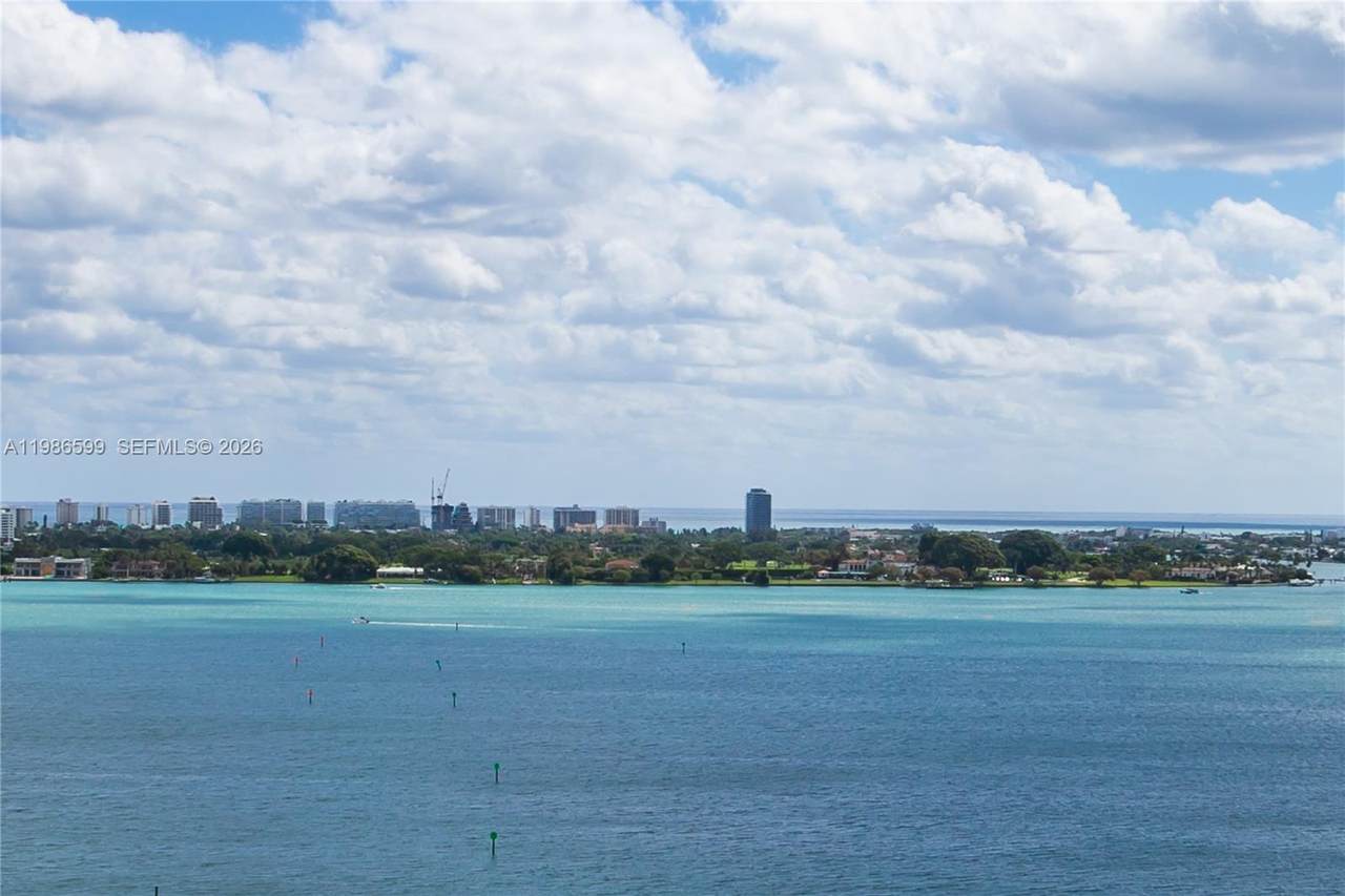 https://bt-photos.global.ssl.fastly.net/miami/1280_boomver_1_A11986599-2.jpg