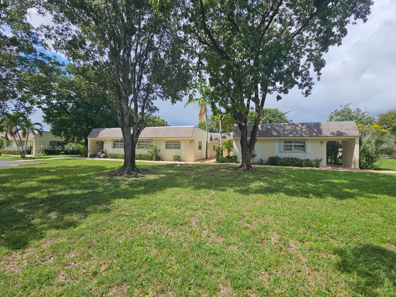 11287 169th St - Photo 1