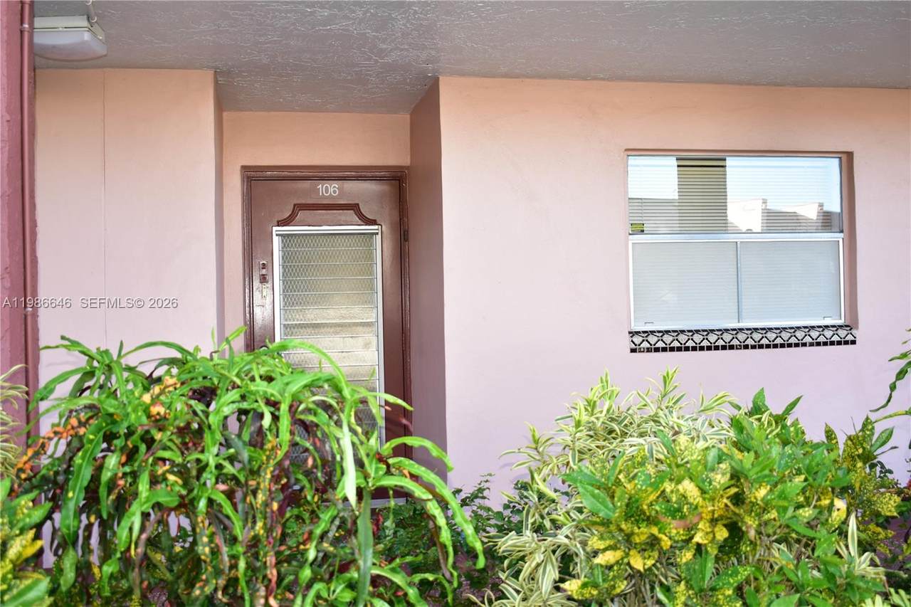 9561 Sunrise Lakes Blvd - Photo 1