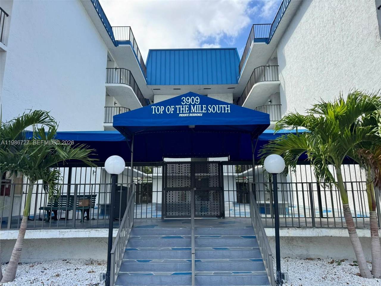 3909 Ocean Blvd - Photo 1