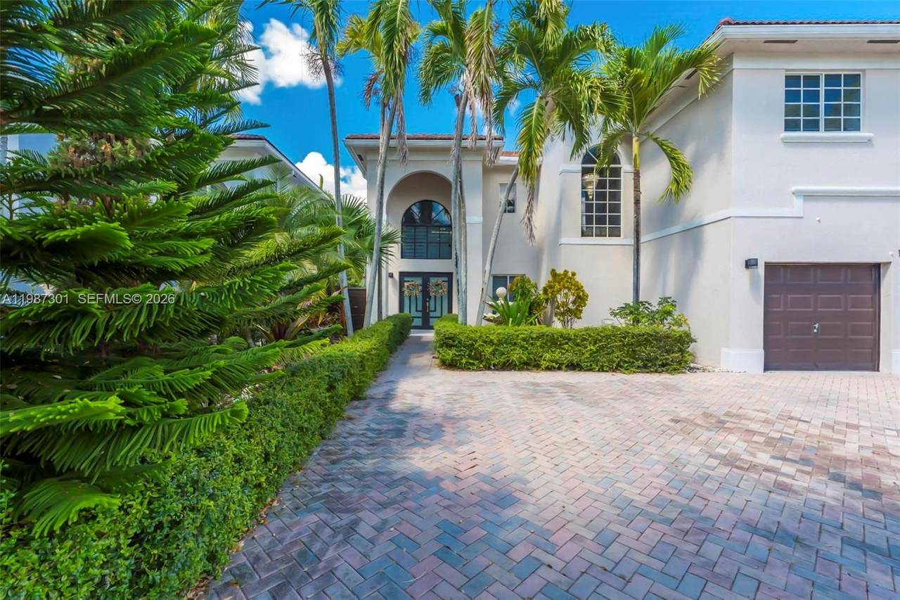 https://bt-photos.global.ssl.fastly.net/miami/1280_boomver_1_A11987301-2.jpg